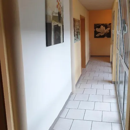 Superior Maisonette-wohnung-nur 5 Min Zum Europapark דירה *