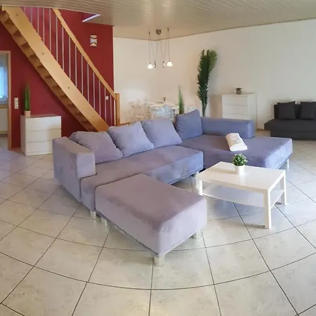 Große Maisonette-wohnung-nur 5 Min Zum Europapark Apartment *
