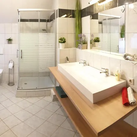 Große Maisonette-wohnung-nur 5 Min Zum Europapark Apartment *