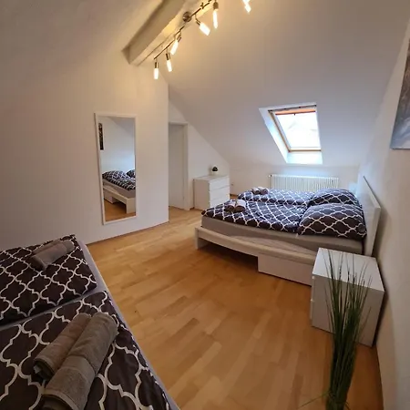 Große Maisonette-wohnung-nur 5 Min Zum Europapark Apartment *