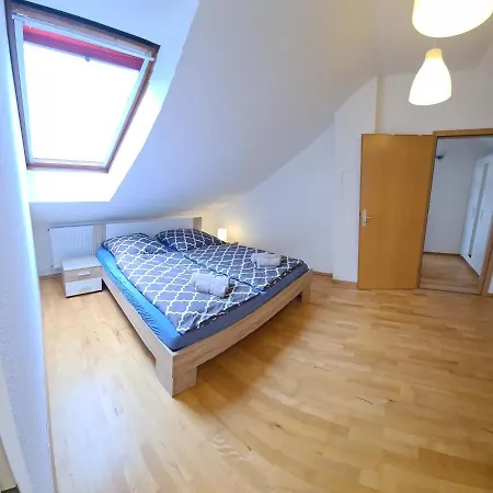 Große Maisonette-wohnung-nur 5 Min Zum Europapark Apartment *
